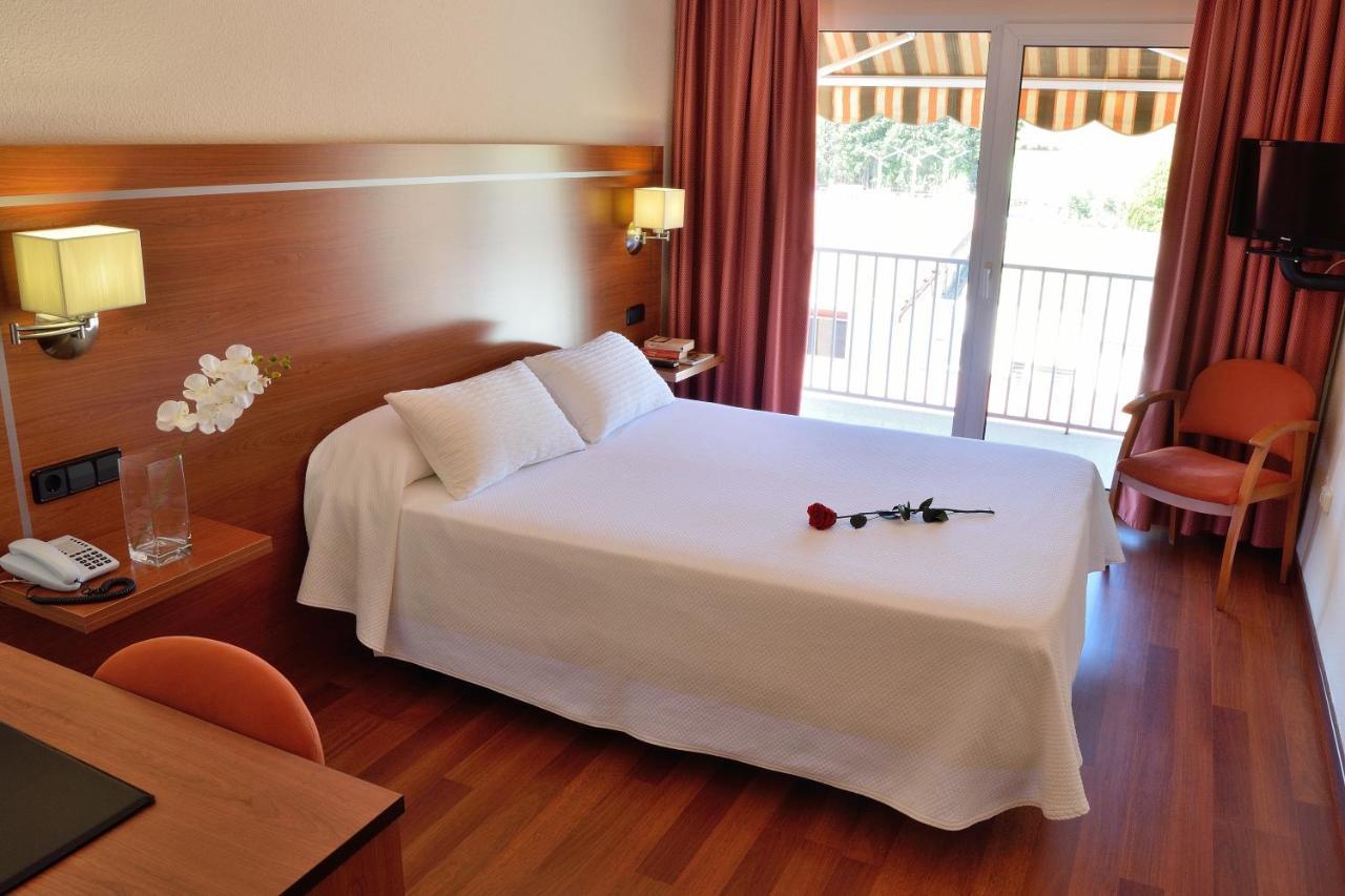 Hotel Mari Carmen 과딕스 외부 사진