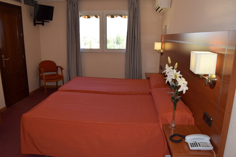 Hotel Mari Carmen 과딕스 외부 사진